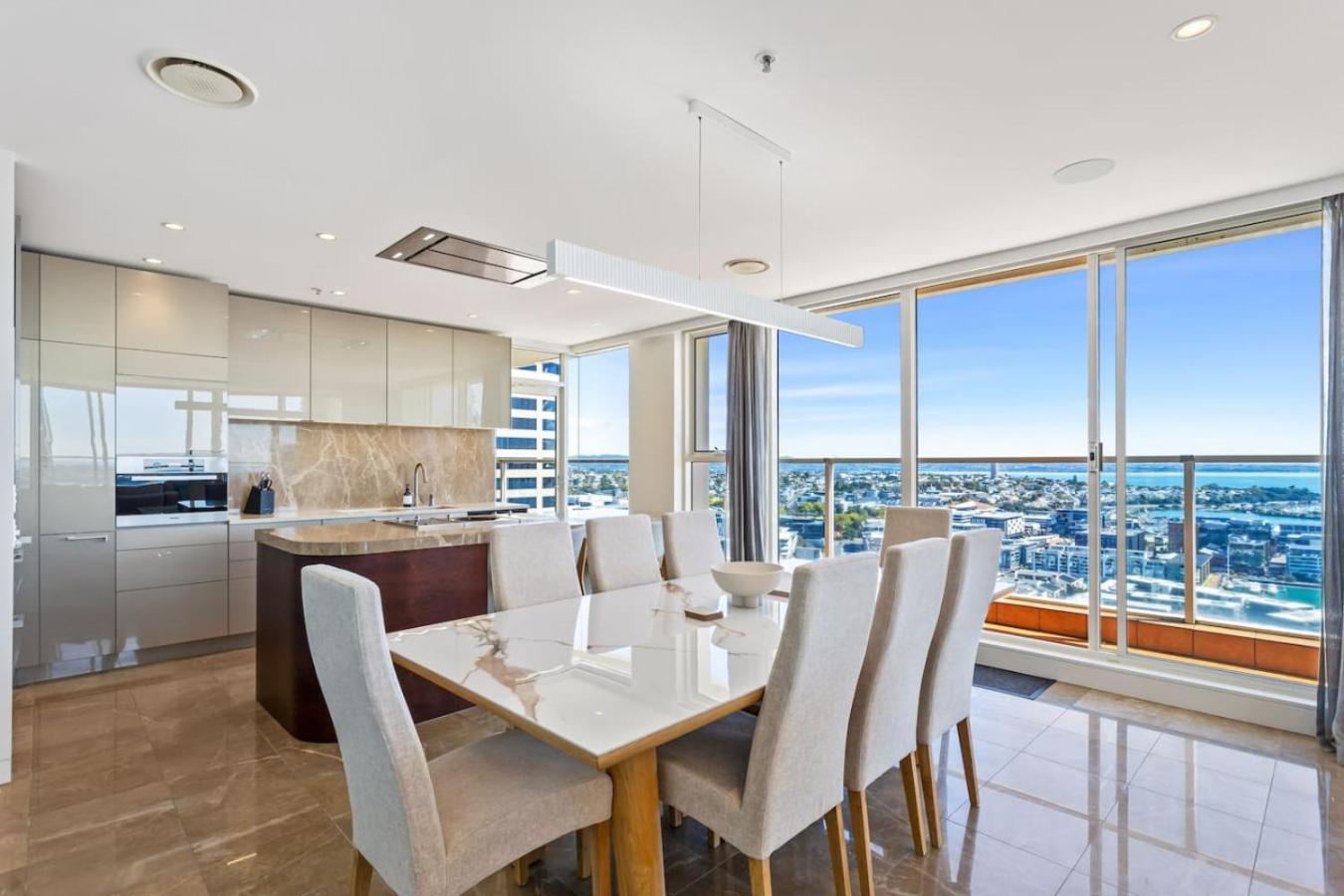 Luxury 3Br Quay West With Views Pool And Parking Apartment Auckland Exterior photo