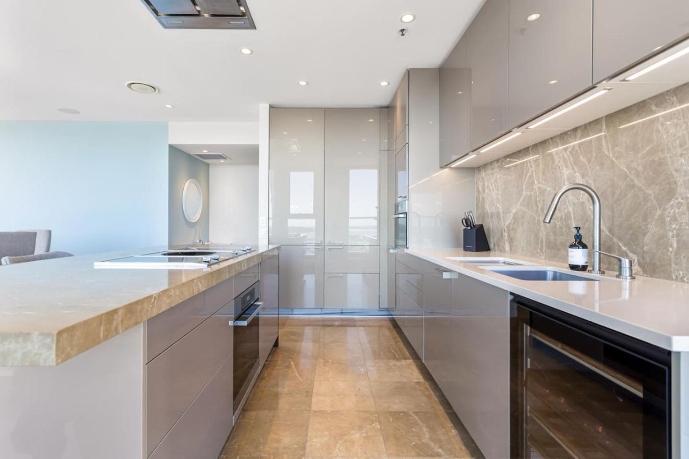 Luxury 3Br Quay West With Views Pool And Parking Apartment Auckland Exterior photo