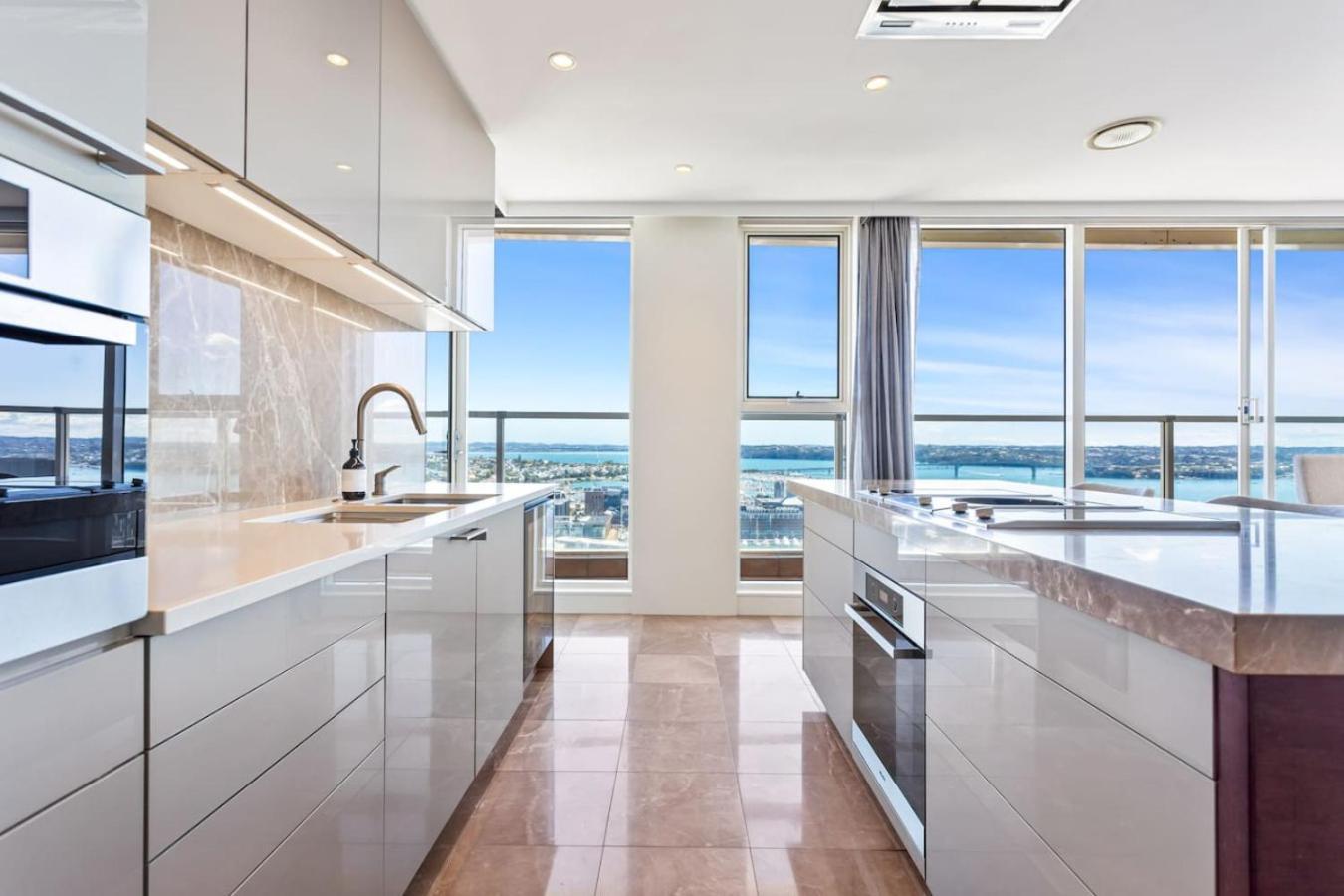 Luxury 3Br Quay West With Views Pool And Parking Apartment Auckland Exterior photo
