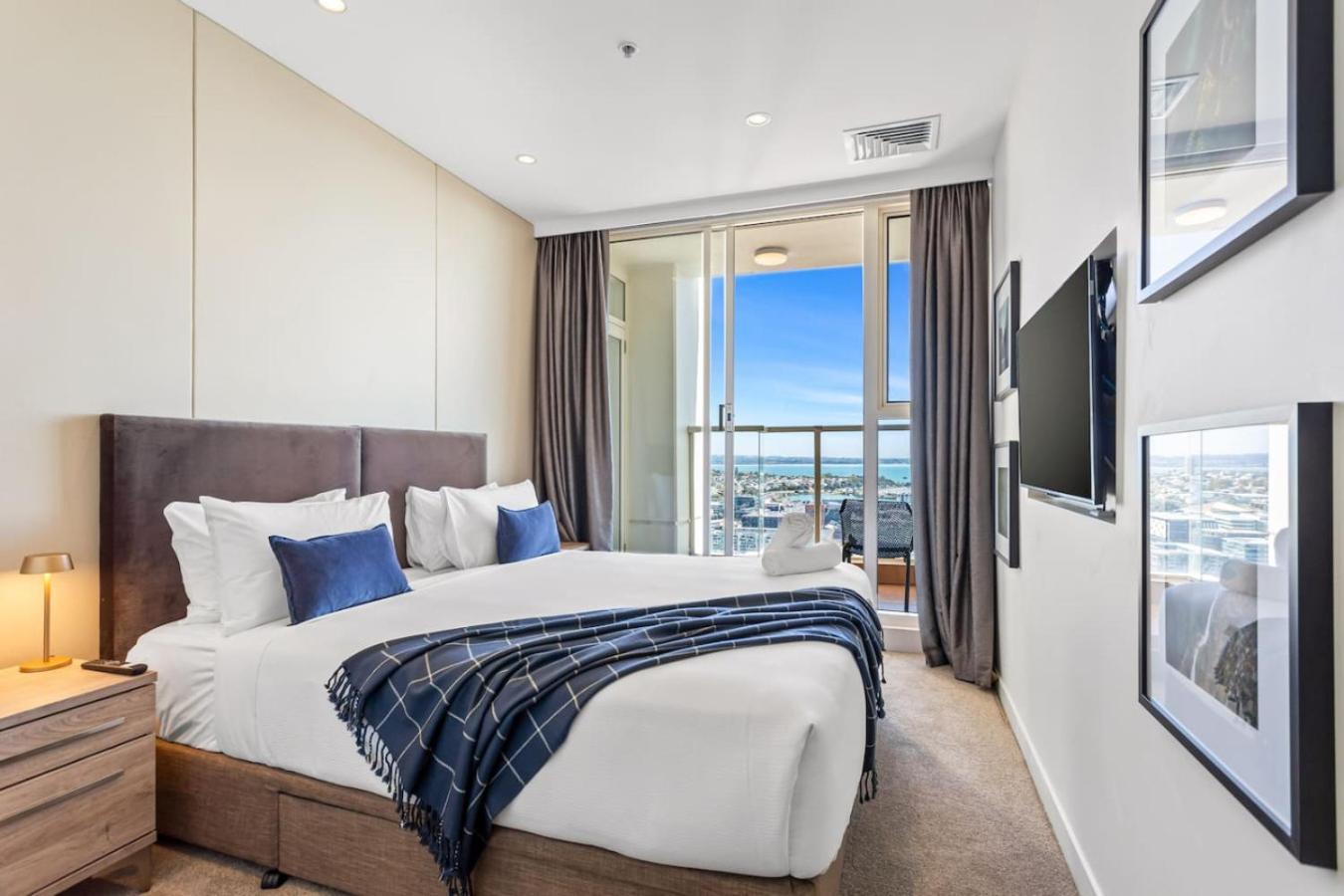Luxury 3Br Quay West With Views Pool And Parking Apartment Auckland Exterior photo