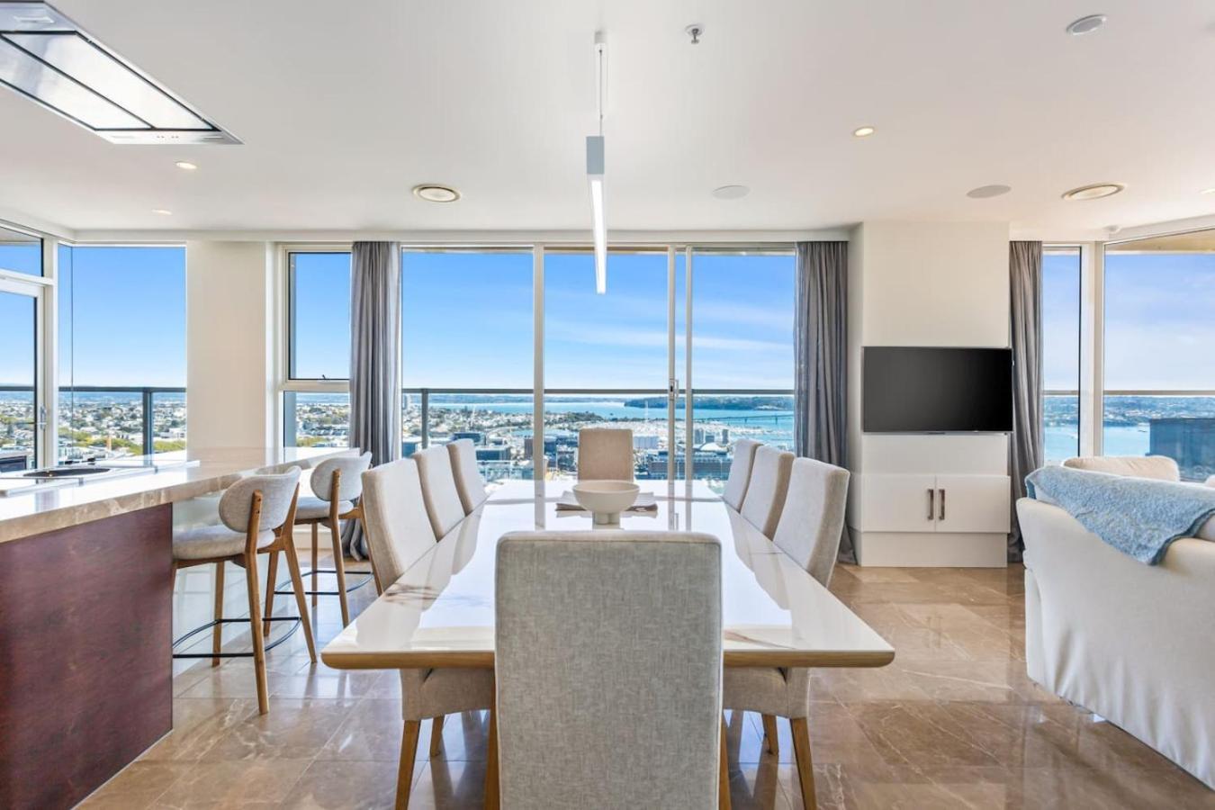 Luxury 3Br Quay West With Views Pool And Parking Apartment Auckland Exterior photo